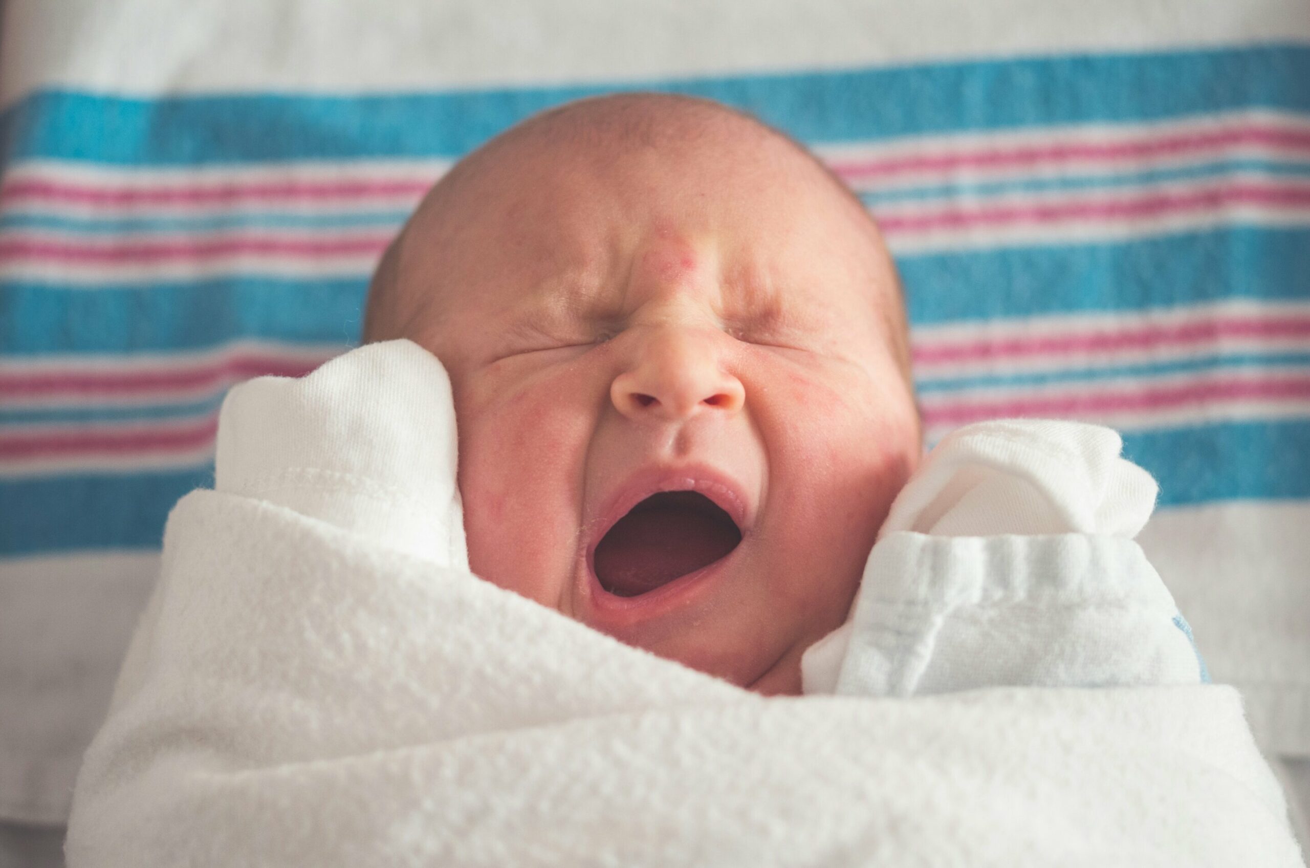 Most sudden infant deaths involve unsafe sleep, report finds