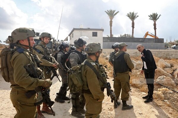 Five Palestinians killed in Israeli airstrike on refugee camp