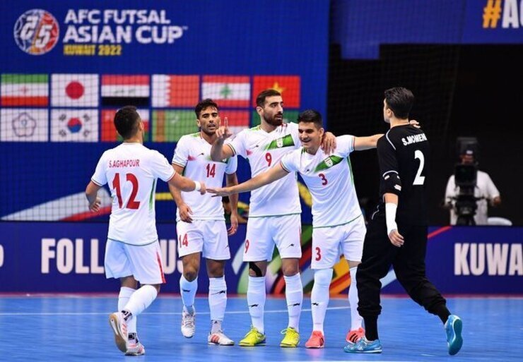 Football federation indecisiveness on future of Iran futsal