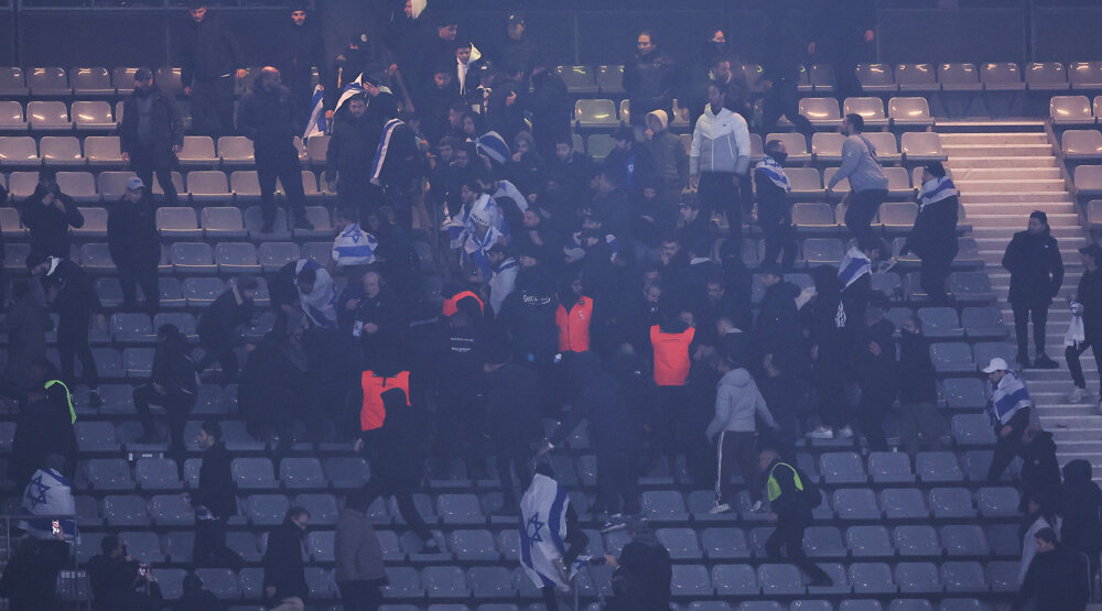 Israeli football fans clash with France supporters