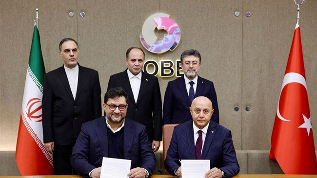 Iran, Turkey sign cooperation agreement on livestock, aquatic feed