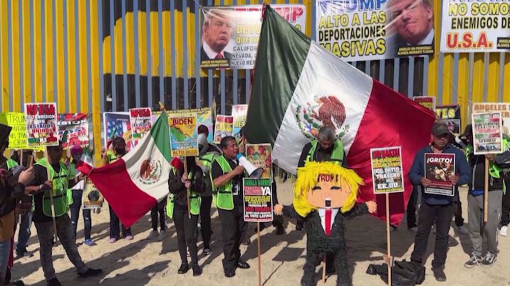 Activists in Mexico rally against incoming Trumps anti-immigration policies