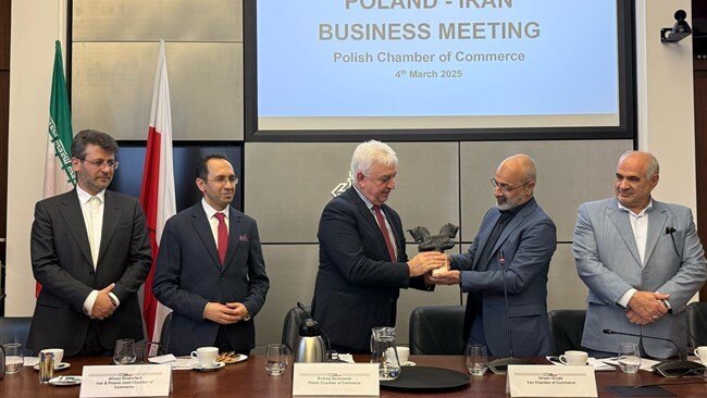 Iran, Poland private sectors discuss strengthening ties