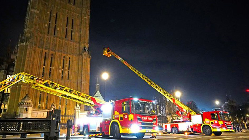 Palestine Supporter Scales London’s Big Ben in Protest