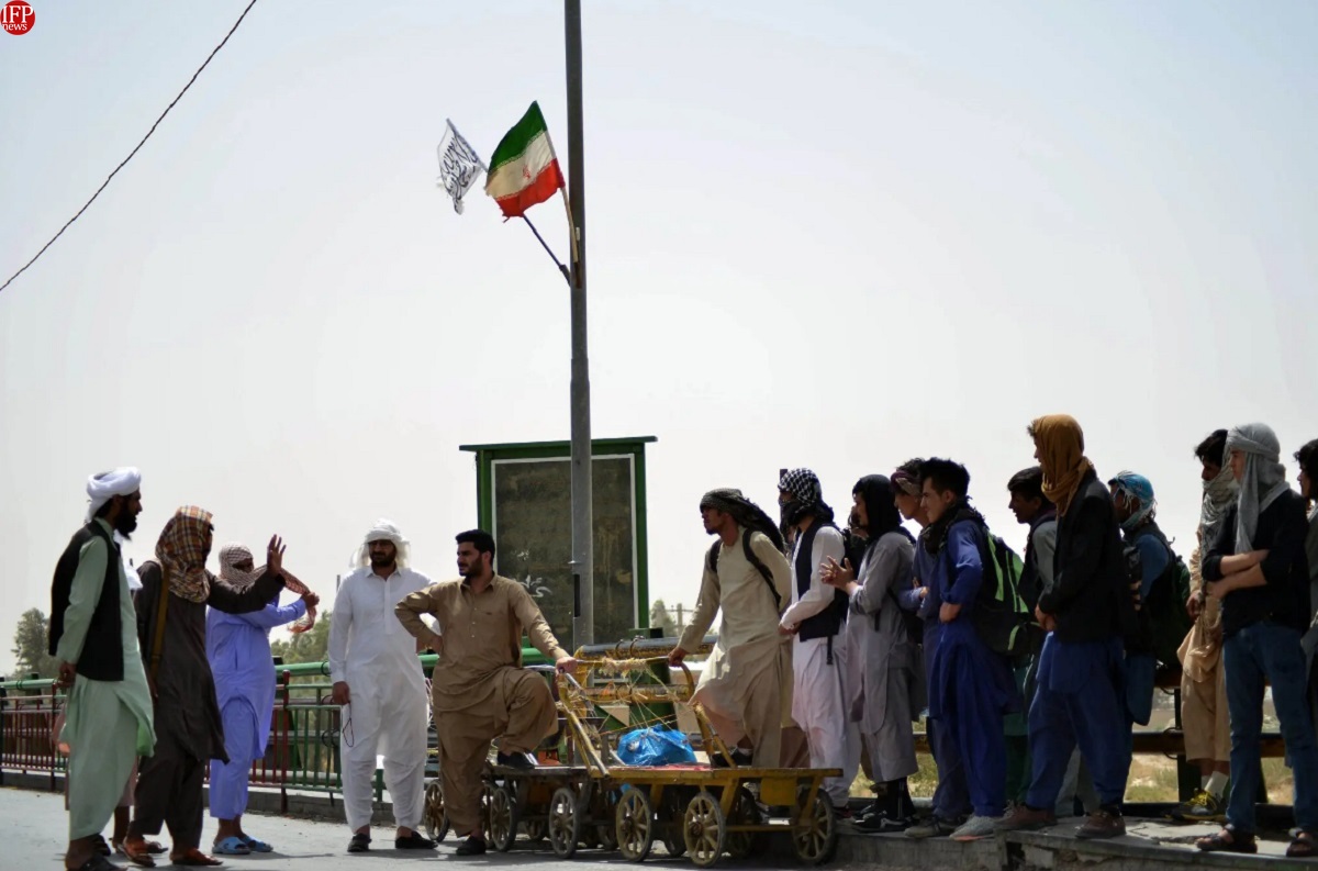 Official Links Undocumented Afghans To Tuberculosis Spread In Iran, Announces Border Crackdown