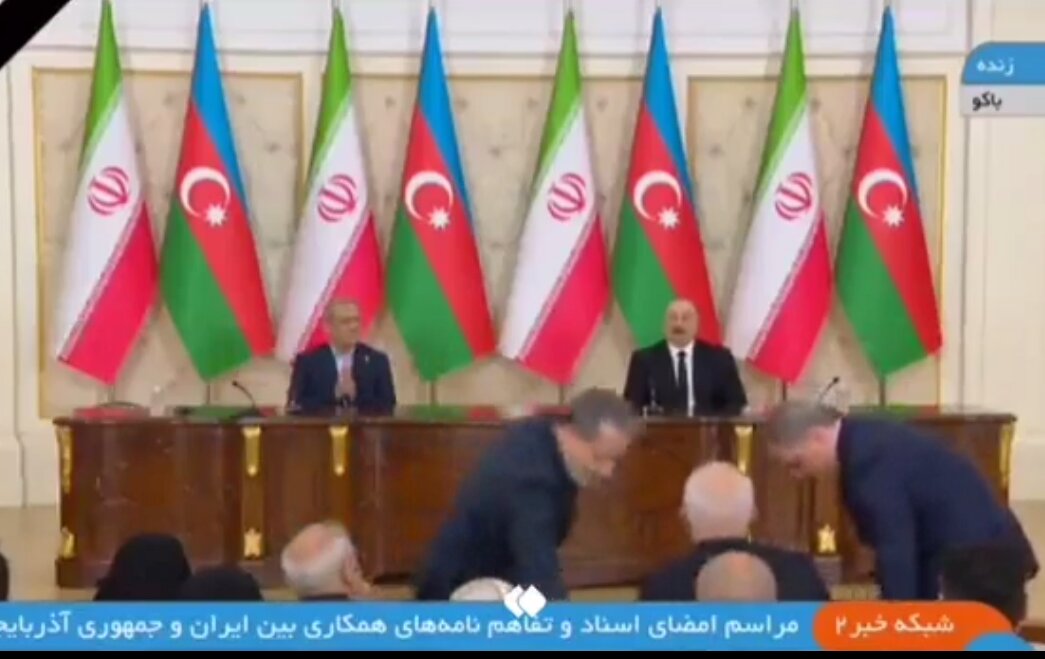 VIDEO: Signing coop. documents between Tehran, Baku