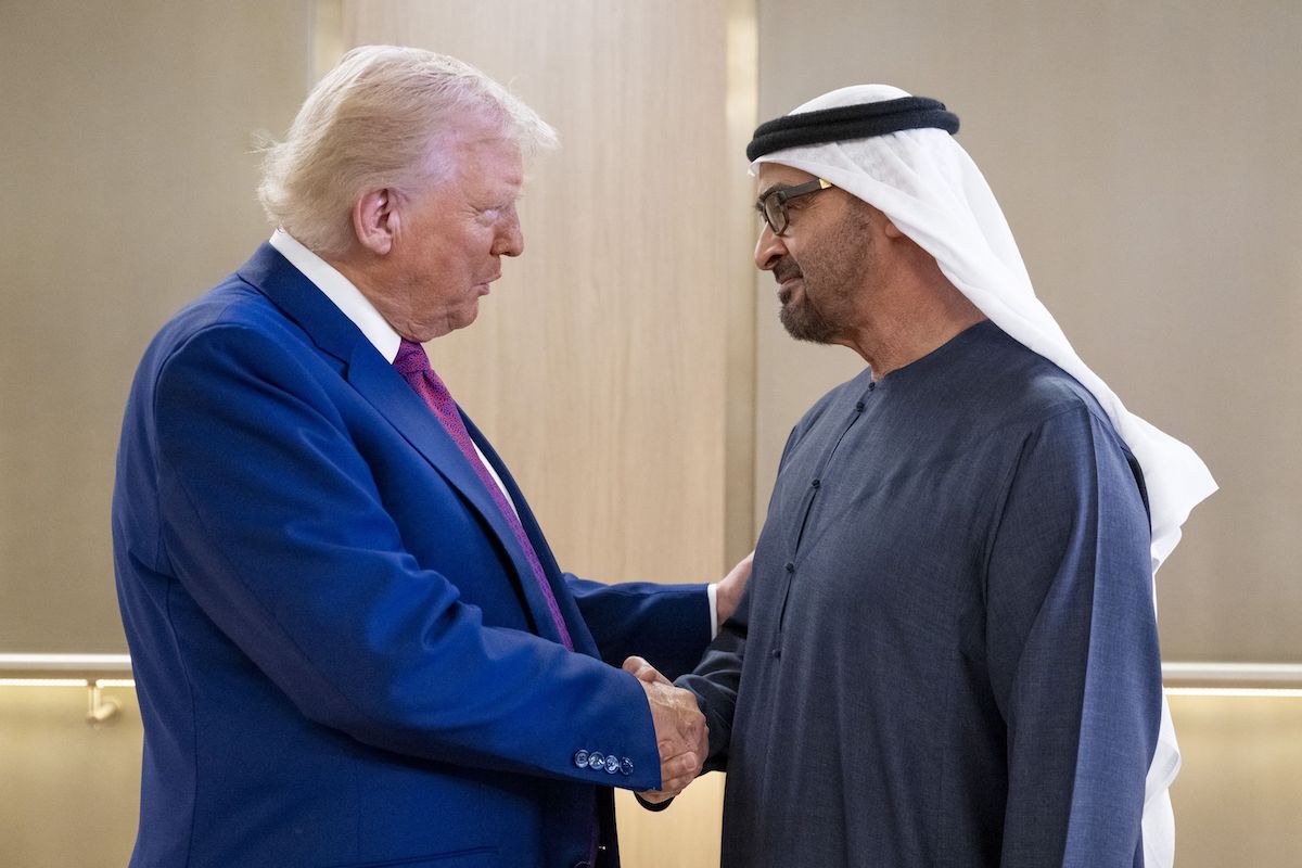 Trump announces $14.5 billion Etihad order for 28 Boeing planes with GE engines – Middle East Monitor