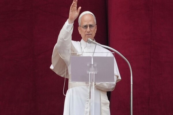 New pope urges Israel to allow humanitarian aid to Gaza