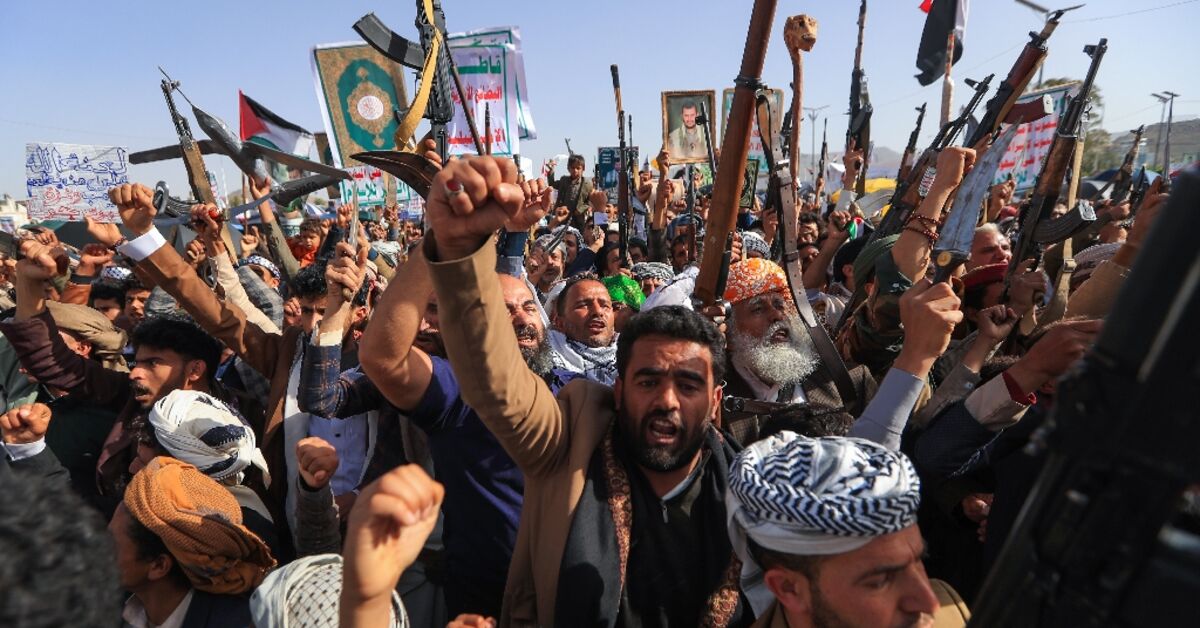 Israel threatens Huthi leaders after striking Yemen ports