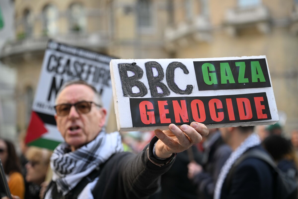 Over 600 media figures urge BBC to air shelved Gaza medics documentary – Middle East Monitor