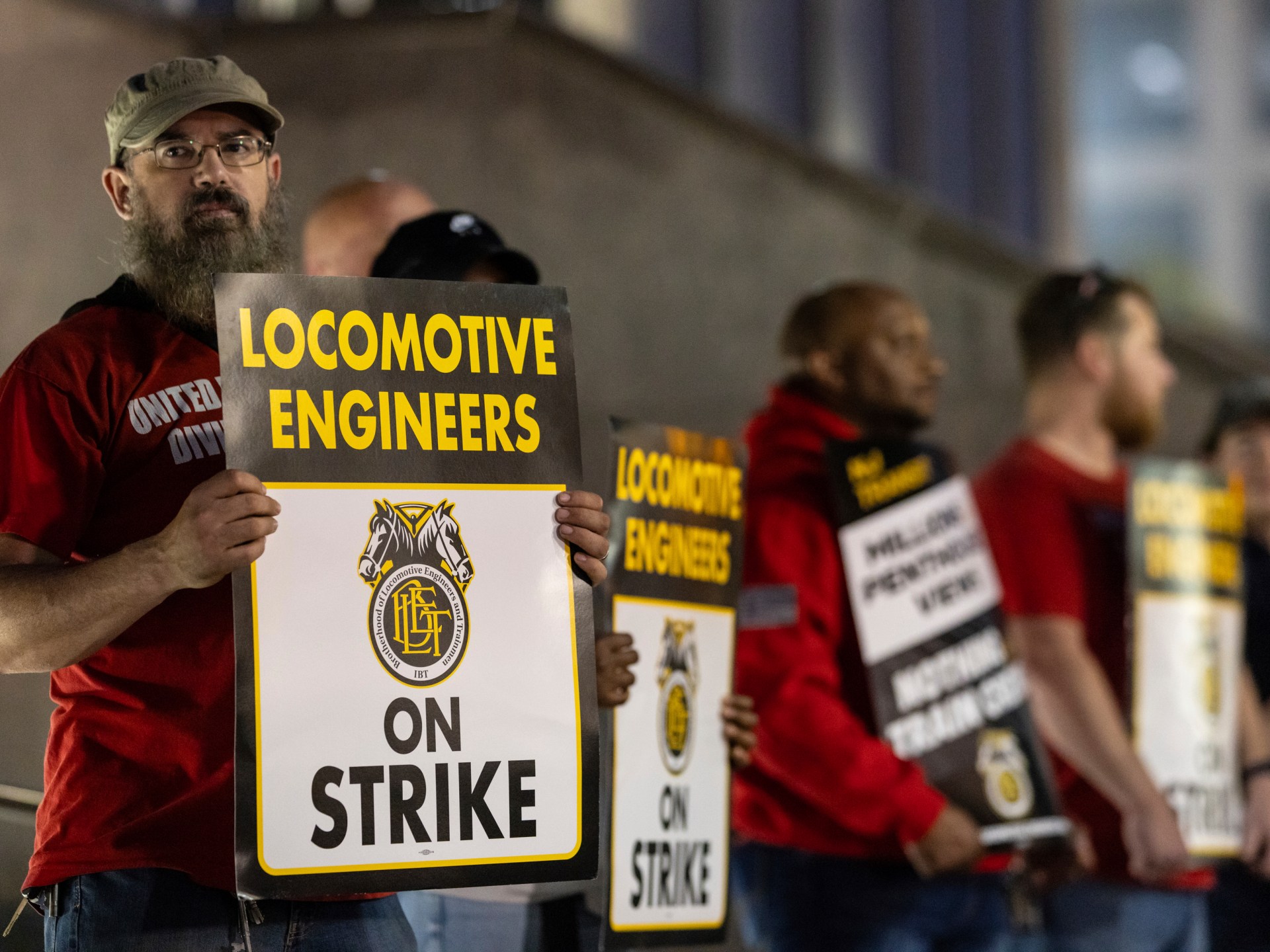 NJ Transit workers go on strike after wage increase talks stall | Workers’ Rights News