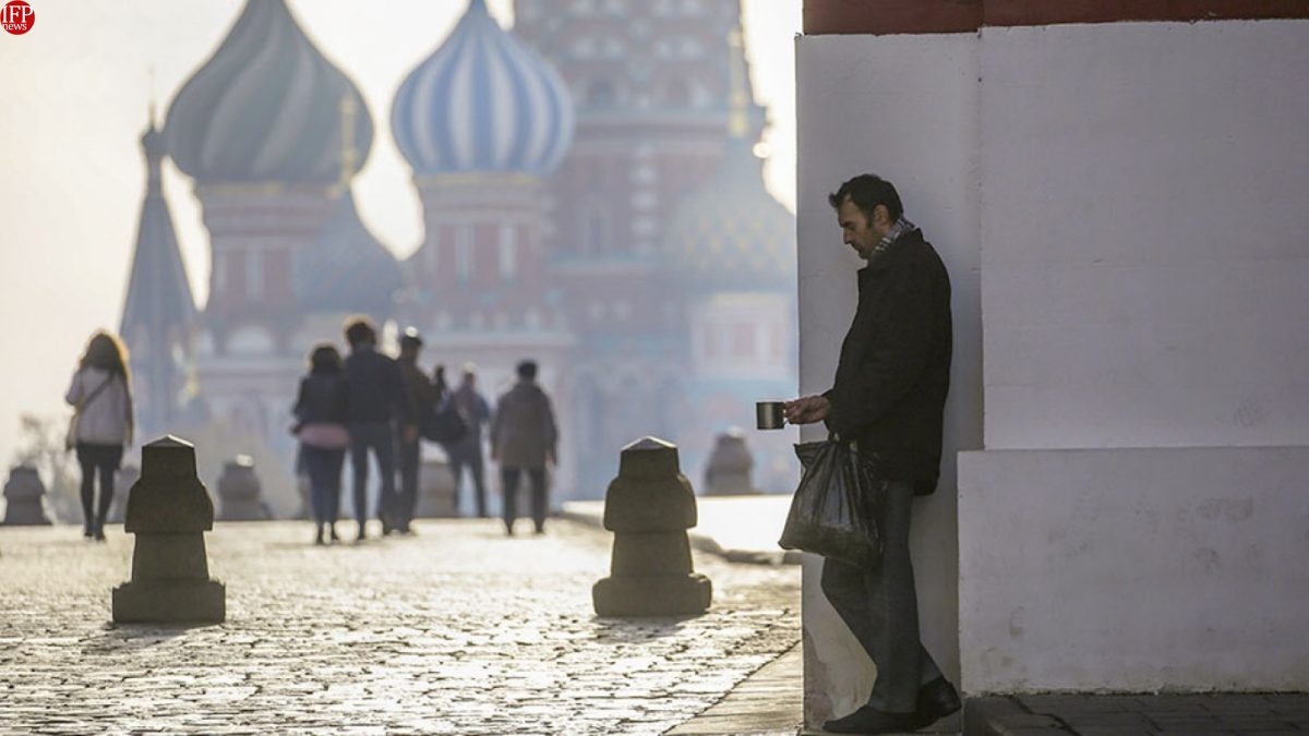 Record Number Of Russians Support Peace Negotiations, End Of War In Ukraine: Poll
