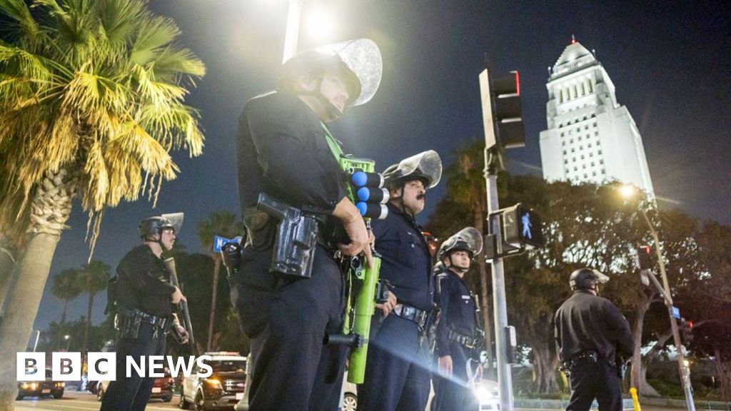 LA police enforce curfew as Trump vows to ‘liberate’ city