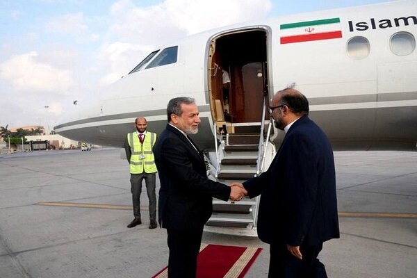 Foreign Minister Araghchi arrives in Beirut