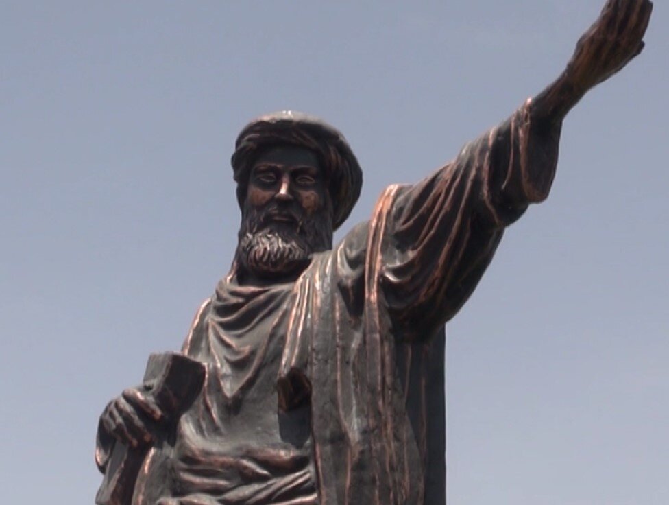 Iranian luminaries contribute to spread of national identity