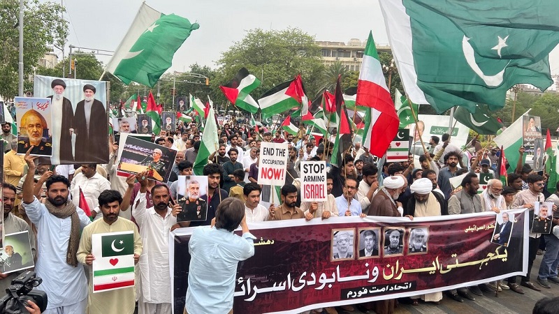 People of Pakistan Rally to Express Solidarity With Iran