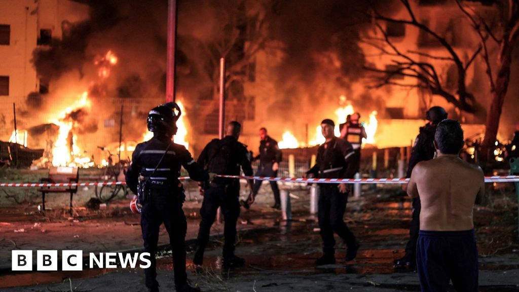 Explosions and damage across Israel as Iran launches fresh air strikes