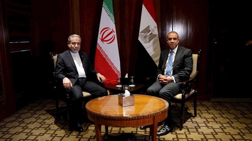 Iran’s Top Diplomat Meets Egyptian Counterpart in Cairo Amid Regional Diplomacy Push