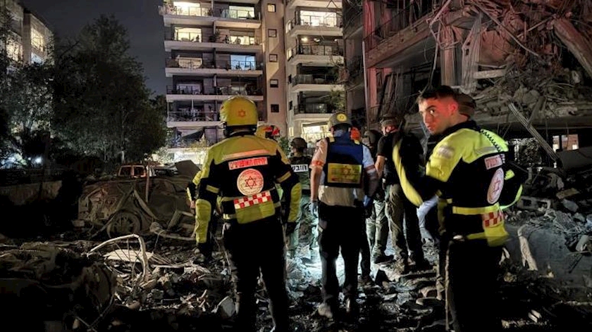 Iranian Missiles Target Tel Aviv in a New Round of Attacks