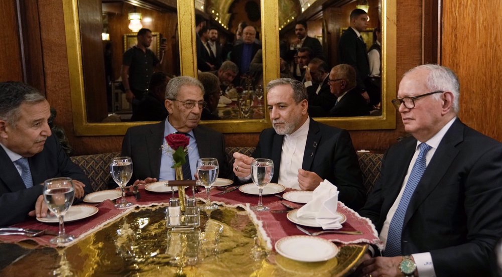 Araghchi hails historic trust and cooperation in Iran-Egypt relations