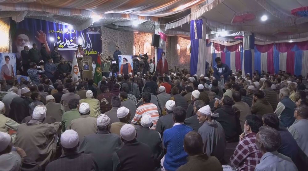 Kashmir honors legacy of Imam Khomeini on his passing anniversary