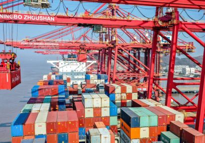 Foreign Trade Flowing Smoothly and Continuing as Normal