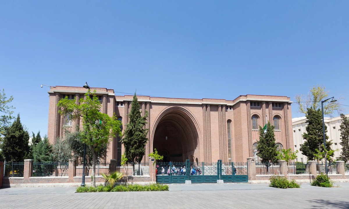 Iran closes museums and moves artefacts to secure storage – The Art Newspaper