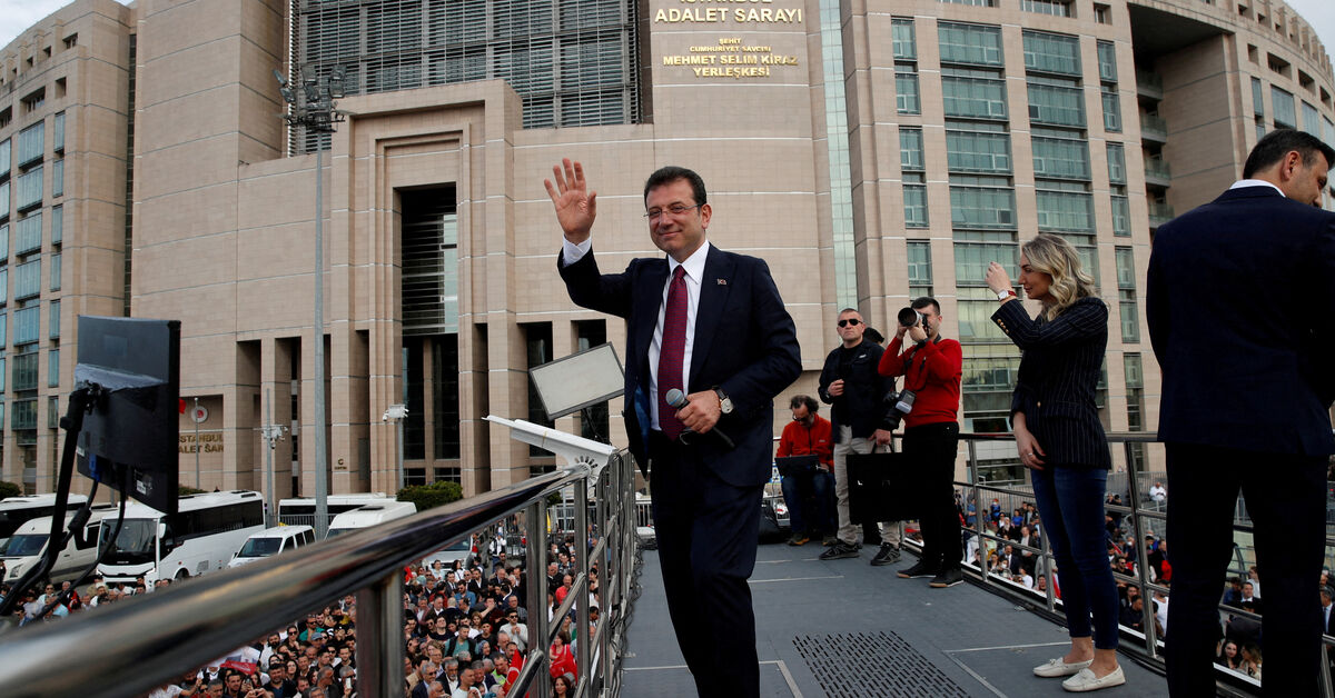 Istanbul mayor hit with new jail term for insulting prosecutor, media say