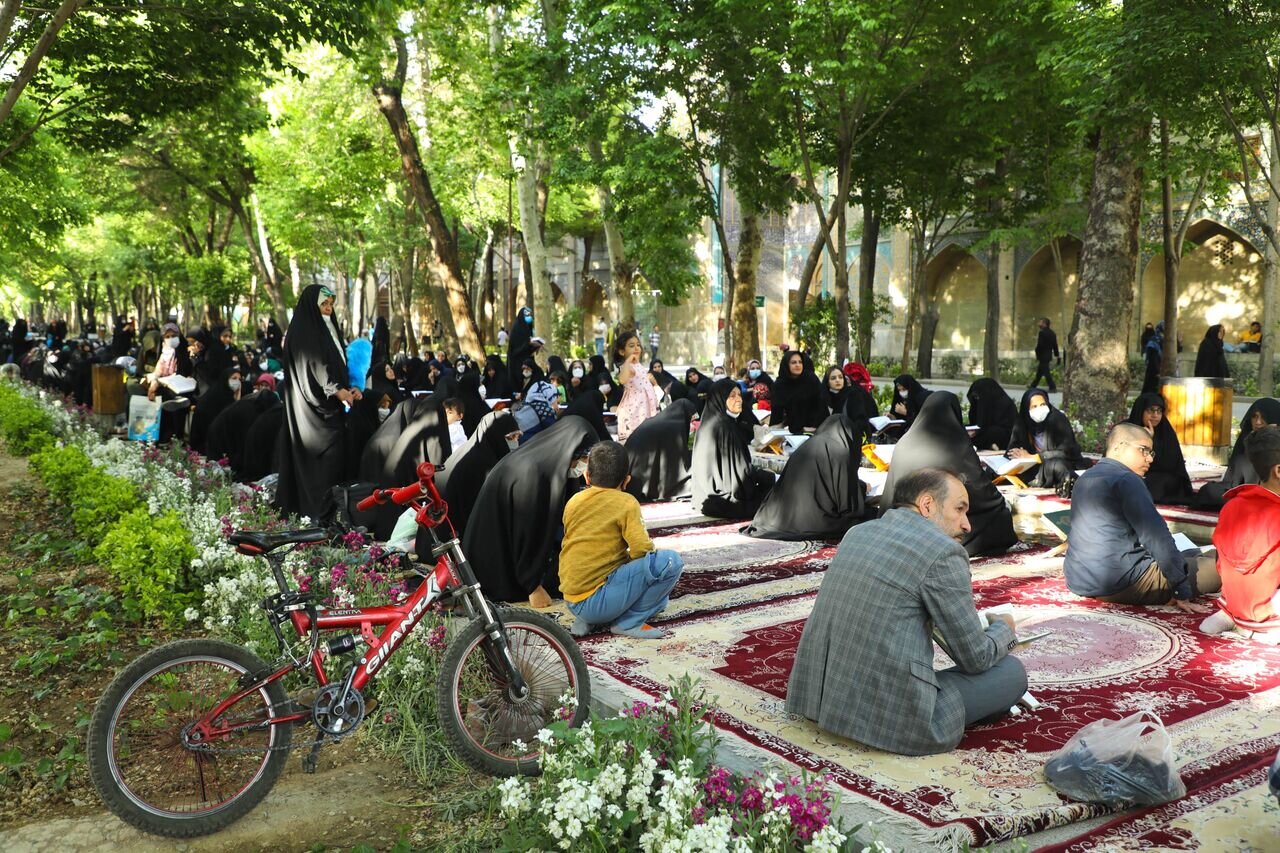 Chahar Bagh Boulevard: historical memory of nation and mirror of Isfahan culture