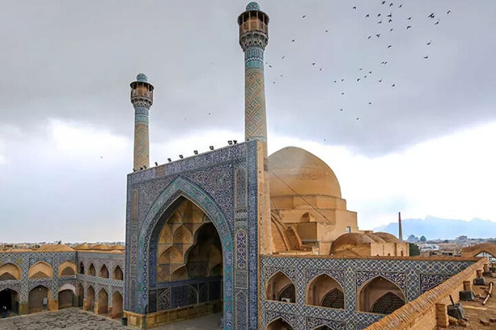 Restoration operations of Taj-ul-Molk dome of Isfahan Jame’ Mosque start