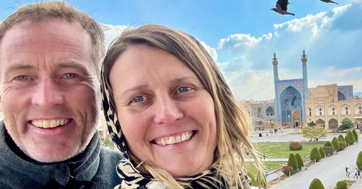 Iranian authorities tortured British couple in prison, source says