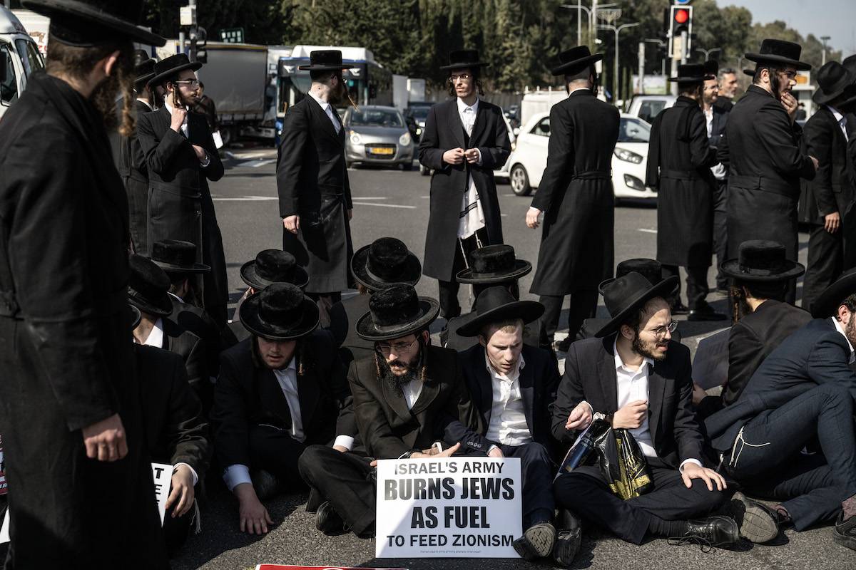 Ultra-Orthodox Jews protest against conscription in Israel, on January 28, 2025, in Tel Aviv, Israel [Mostafa Alkharouf/Anadolu Agency]