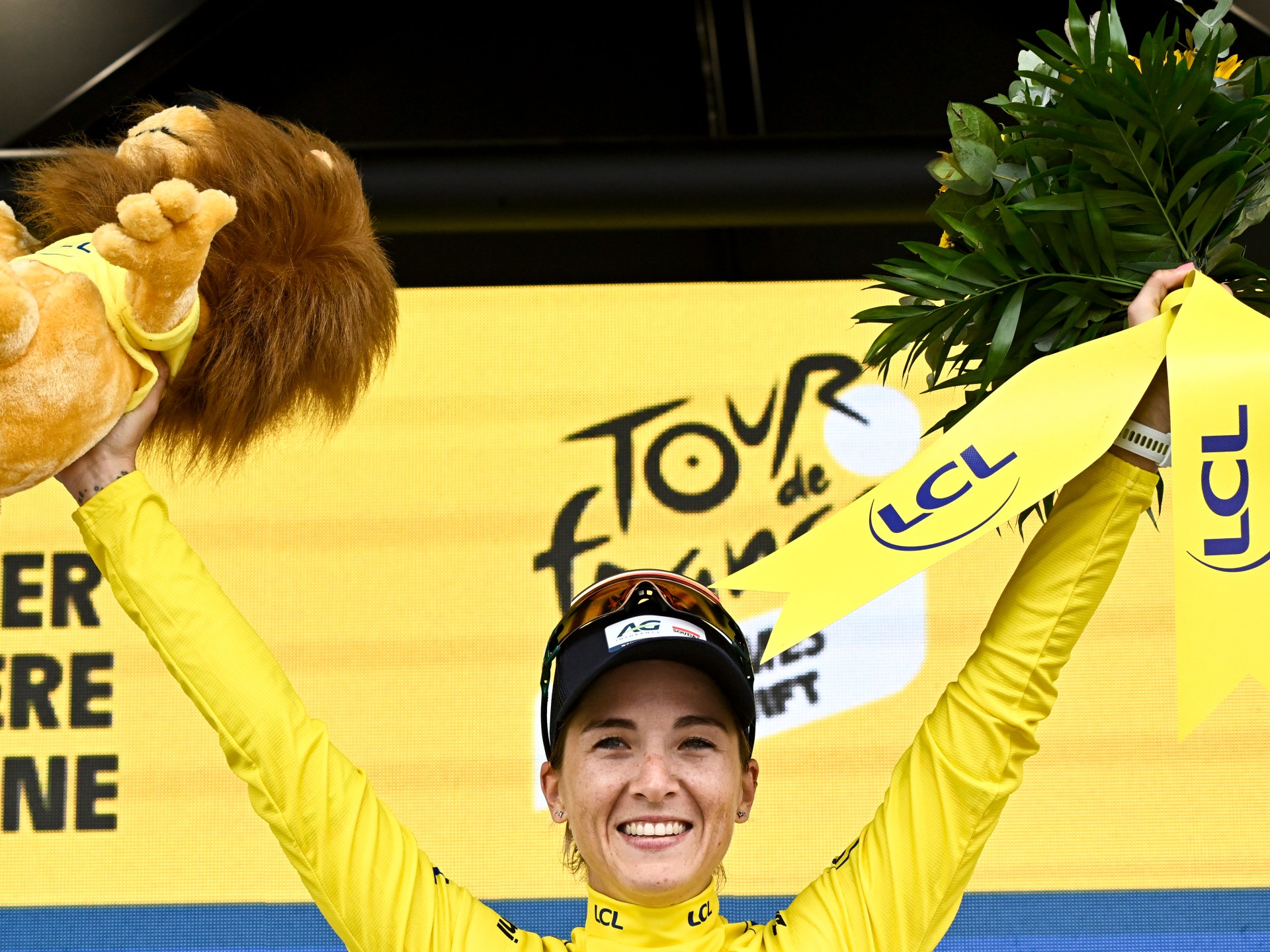 Le Court secures historic Africa win at women’s Tour de France | Cycling News
