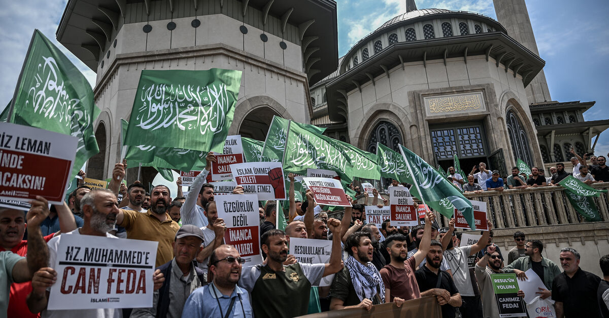 Turkey's Erdogan vows justice amid rage over alleged Prophet Muhammad cartoon