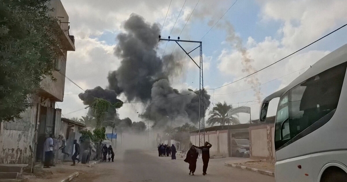 Israel maintains military pressure on Gaza City ahead of planned offensive