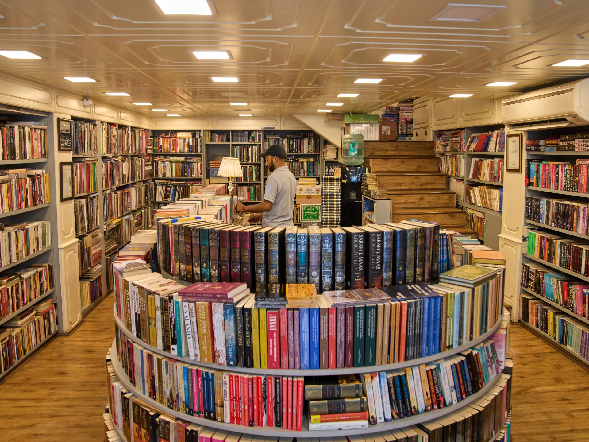 Police raid Kashmir bookshops after India bans titles for ‘secessionism’ | Censorship News