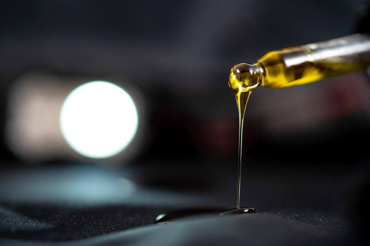 Cannabis Oil Outperforms Antibiotic Ointment in Wound Recovery