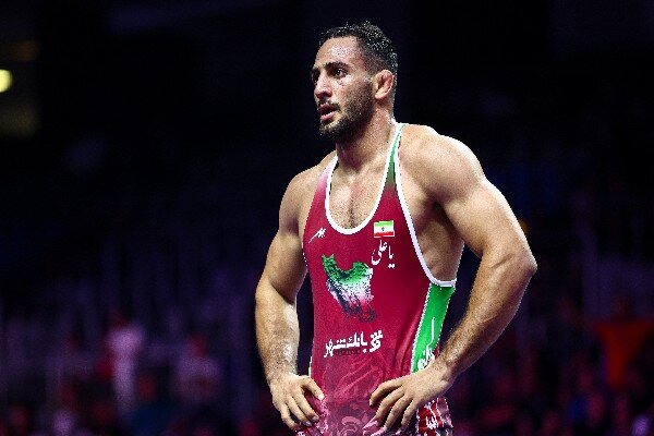 Amouzad wins gold, Azarpira silver at World Wrestling C’ships