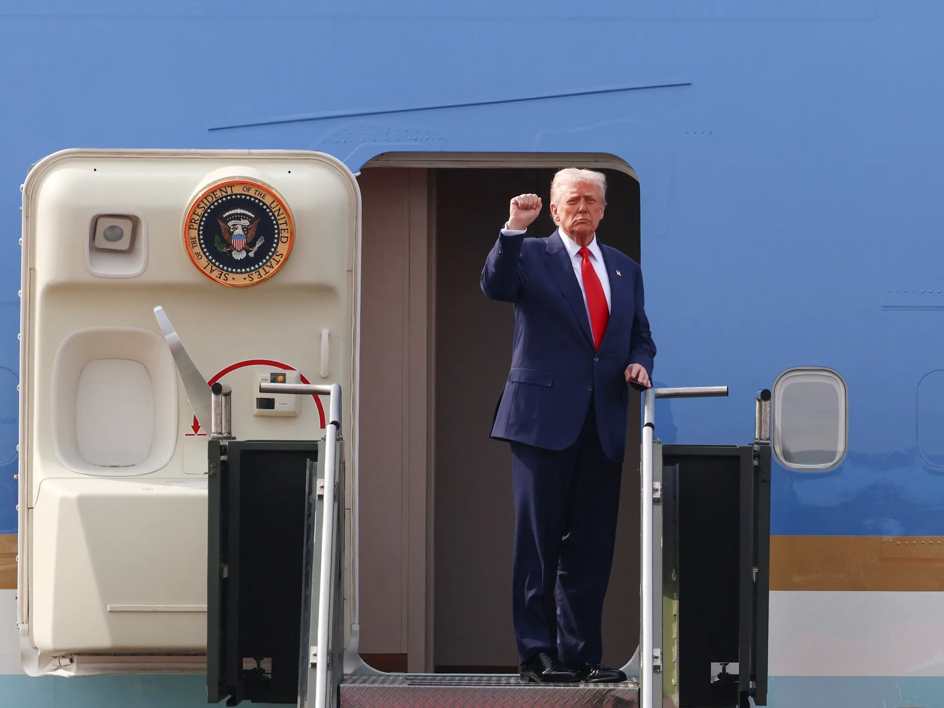 Trump says US to resume nuclear weapons tests, backs S Korean nuclear sub | Nuclear Weapons News