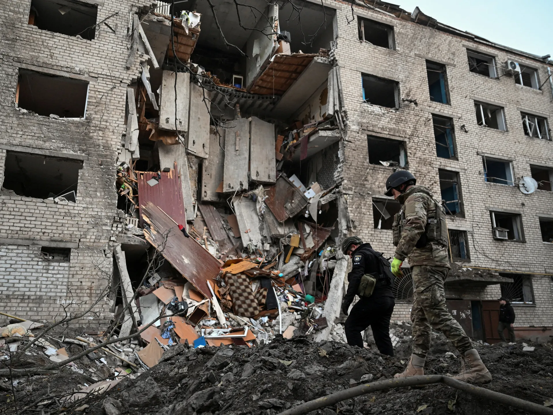 As battle for Ukraine’s Pokrovsk heats up, Putin touts nuclear-powered arms | Russia-Ukraine war News