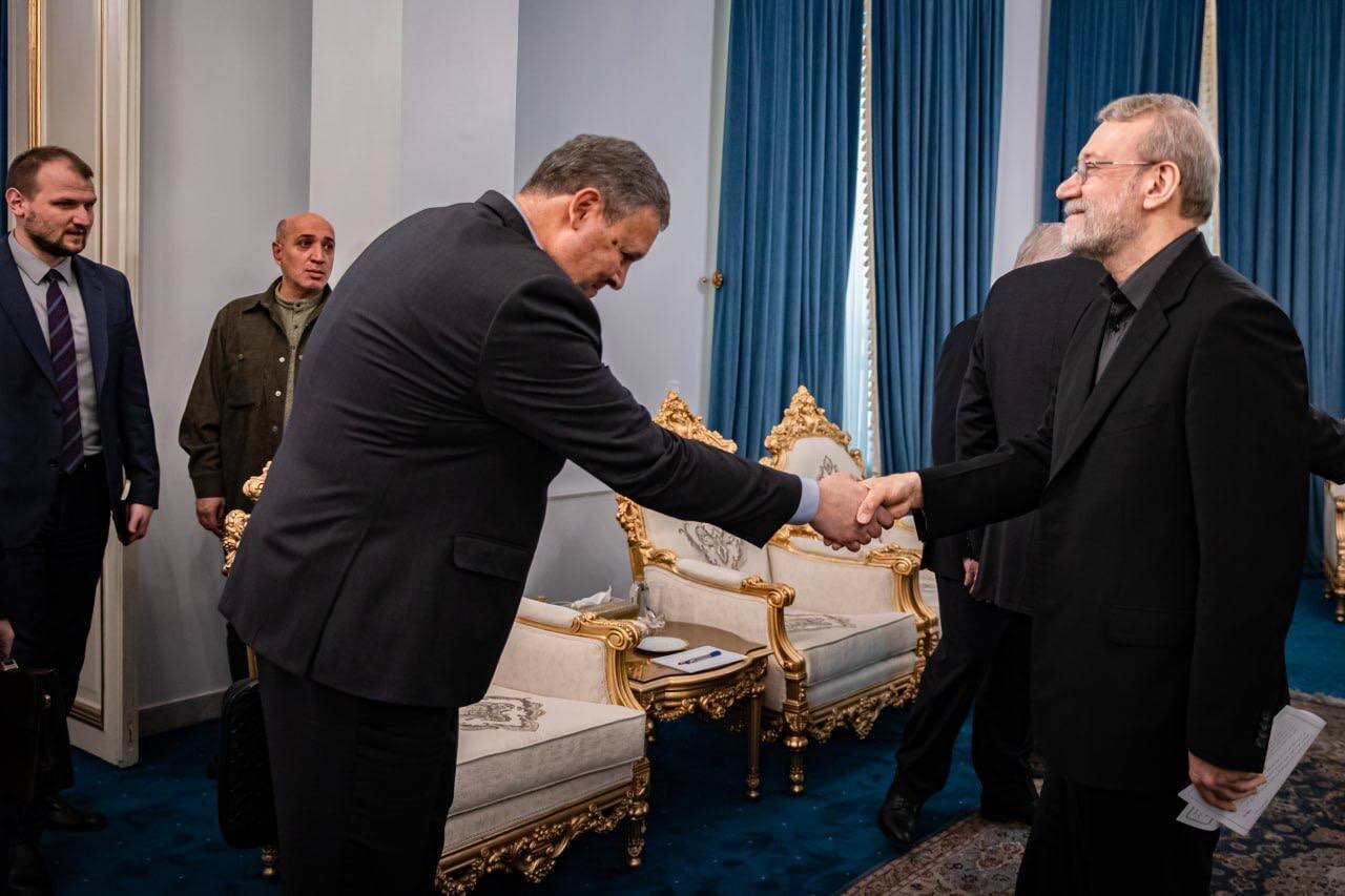 لقاء لافرينتييف مع لاريجاني