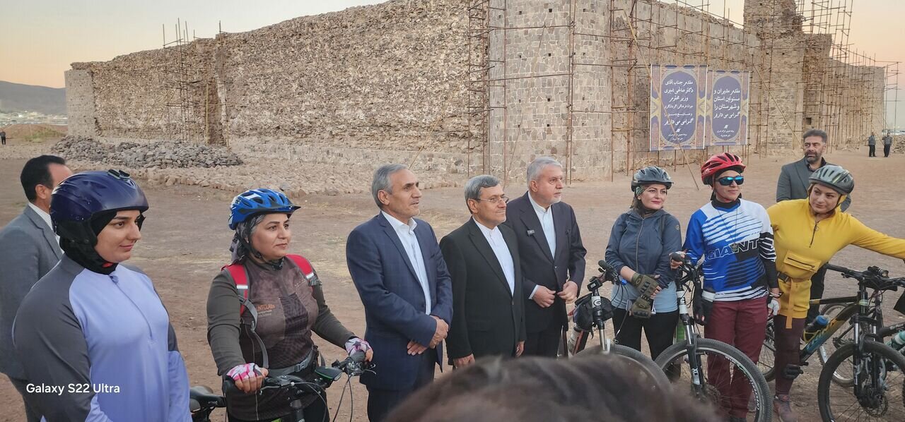 Salehi-Amiri: Parand, Robat Karim will become tourism, ecotourism hubs