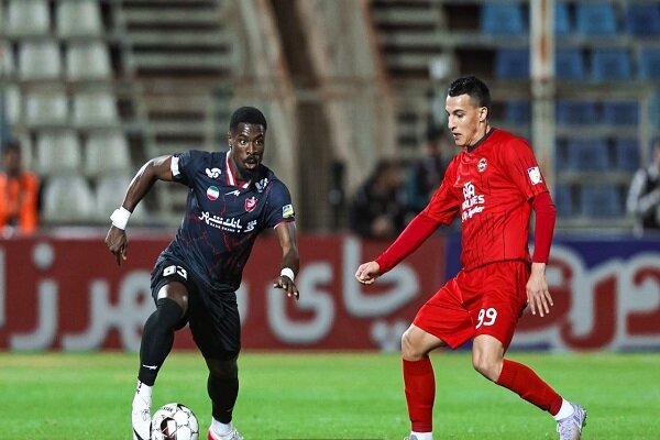 Persepolis, Tractor draw in Iran professional league