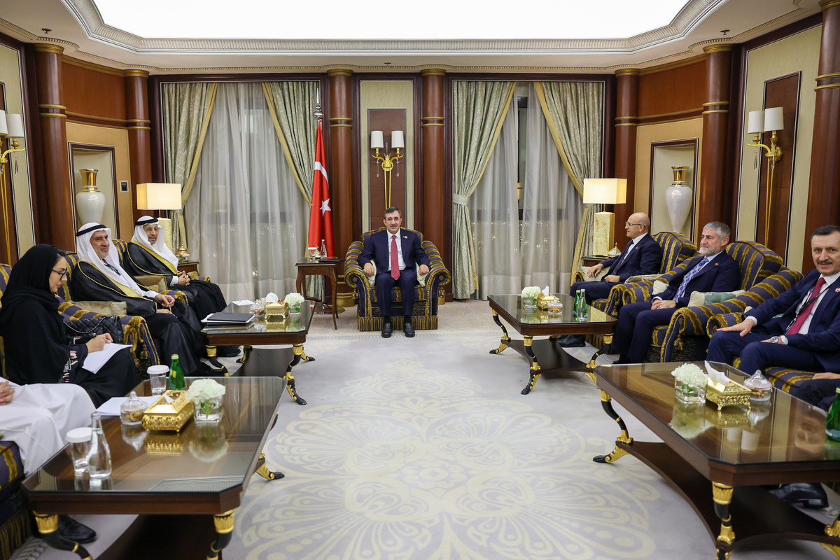 Turkish vice president, Saudi minister discuss Gaza, bilateral and economic ties – Middle East Monitor