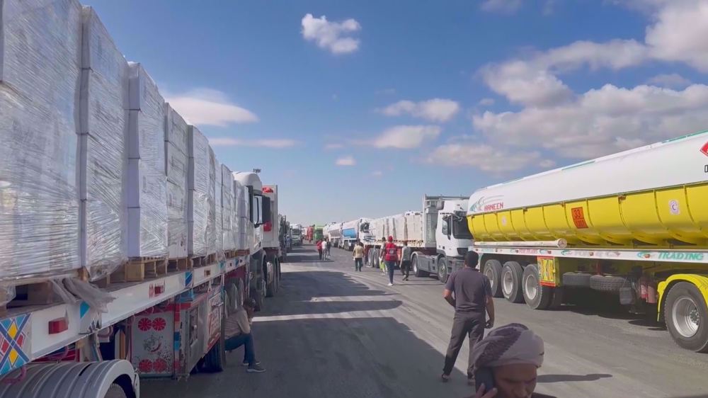 Palestinians in Gaza slam Israel for hampering delivering of aid into territory