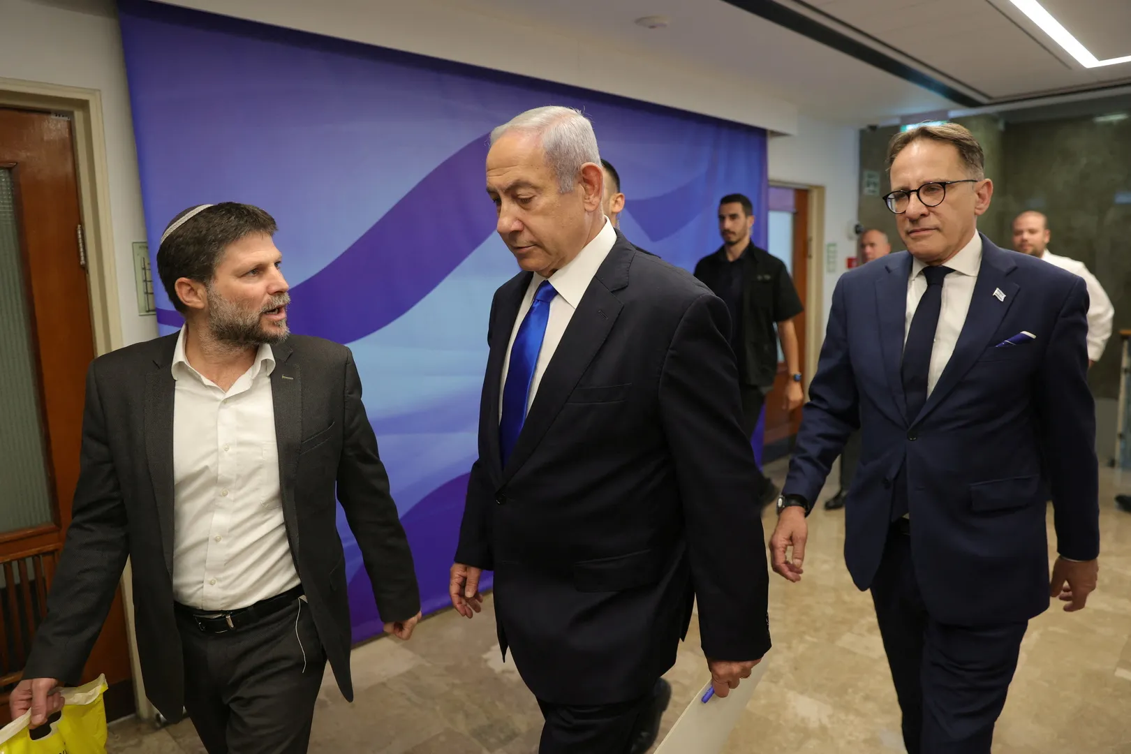 Netanyahu faces right-wing threat to collapse his government | Israel-Palestine conflict