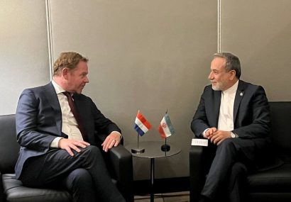 Iran, Dutch FMs discuss bilateral ties, regional developments