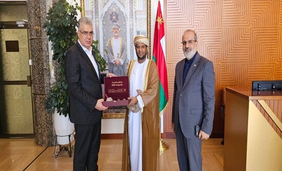 Iran, Oman move to accelerate PTA implementation, sign industrial committee MOU