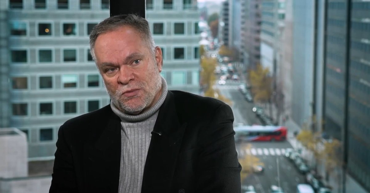 Ex-CIA agent says weakened Islamic Republic won’t go down without a fight