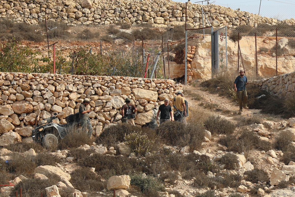Settlers continue to target Palestinian farmland in occupied West Bank – Middle East Monitor